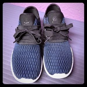 Champion Cushion Fit Sneakers NWOT